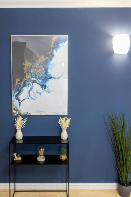 Morden London Apartment, By The Sea With Free Parking Esterno foto